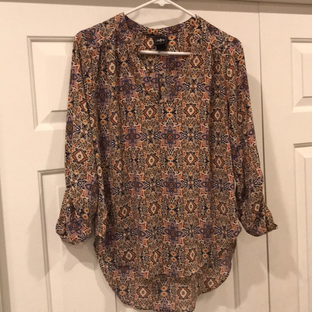 Lightly used DayTrip blouse.